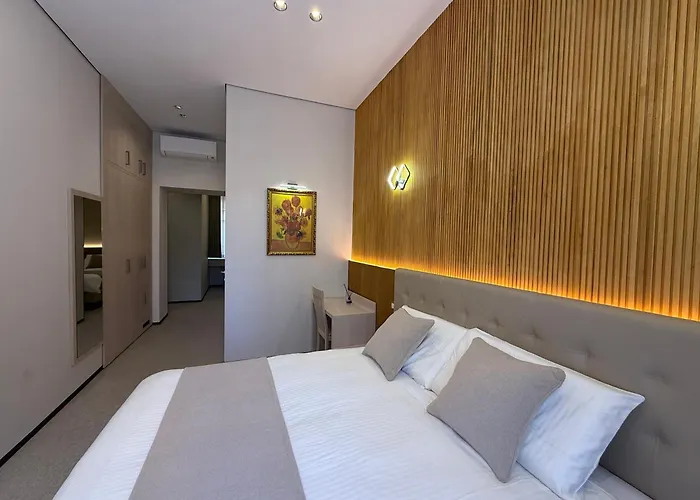 Luxe 4* Róma