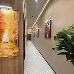 Luxe 4*