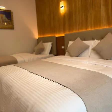 Luxe 4*